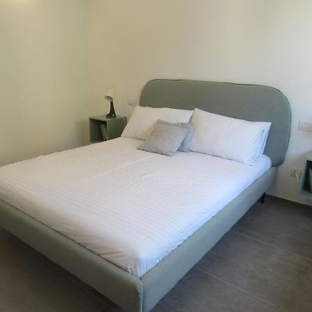 Apartamento Make A Wish - Near The Center With Private Parking Como Exterior foto