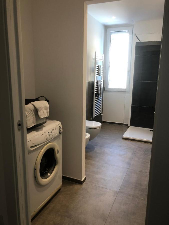 Apartamento Make A Wish - Near The Center With Private Parking Como Exterior foto